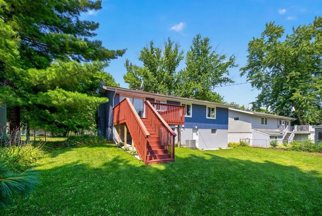 2666 E River Road NE, Rochester, MN 55906