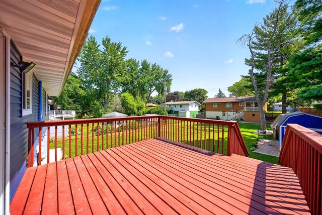 2666 E River Road NE, Rochester, MN 55906