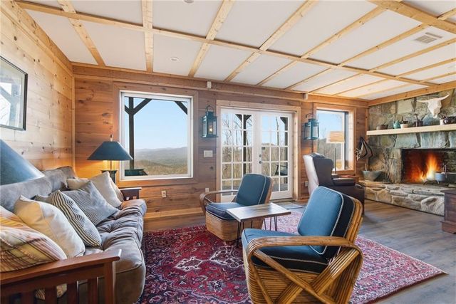 1665 Walnut Ridge, Ellijay, GA 30536