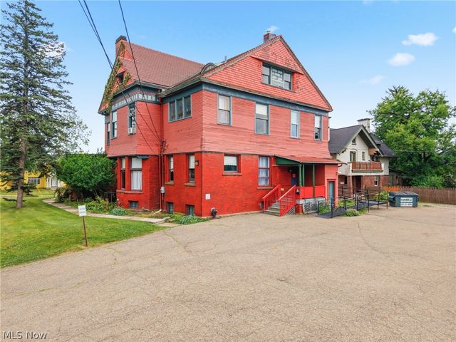 1435 Market Ave N, Canton, OH 44714