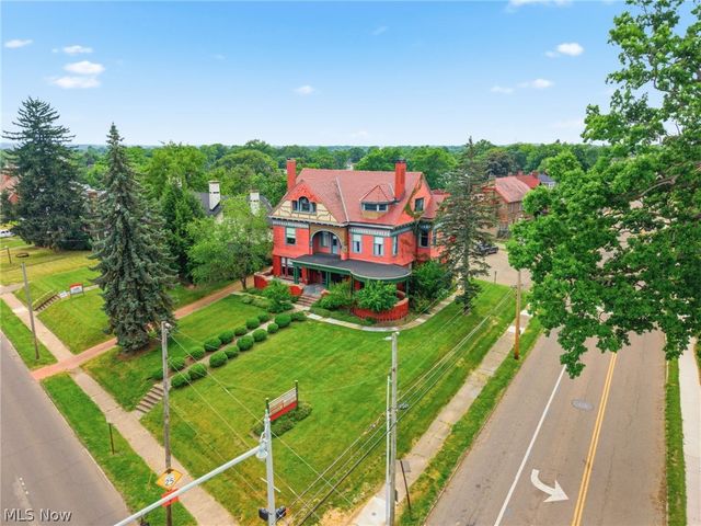 1435 Market Ave N, Canton, OH 44714