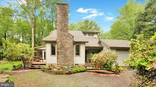 65 MAPLEWOOD ROAD, Lake Harmony, PA 18624