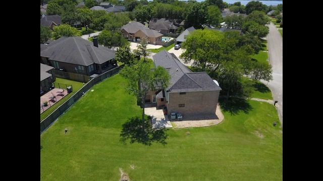 7244 Edgewater Drive, Willis, TX 77318