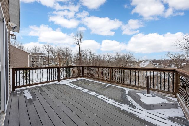 5821 River Parkway NE, Cedar Rapids, IA 52411