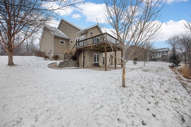 5821 River Parkway NE, Cedar Rapids, IA 52411