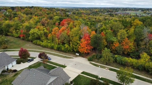 5821 River Parkway NE, Cedar Rapids, IA 52411