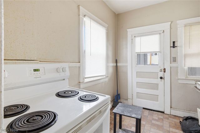 3885 W 20th Street, Cleveland, OH 44109