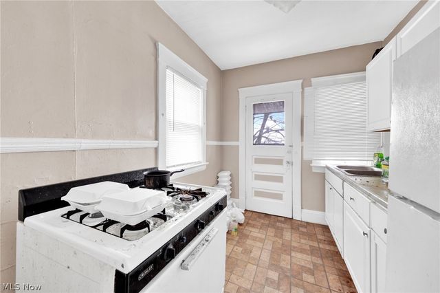 3885 W 20th Street, Cleveland, OH 44109