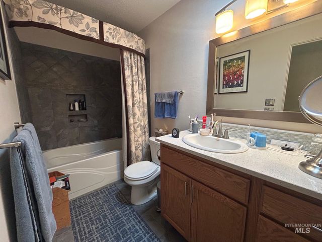 3430 Meadowlark Drive, Lewiston, ID 83501