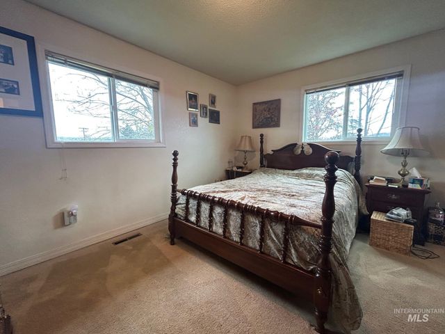 3430 Meadowlark Drive, Lewiston, ID 83501