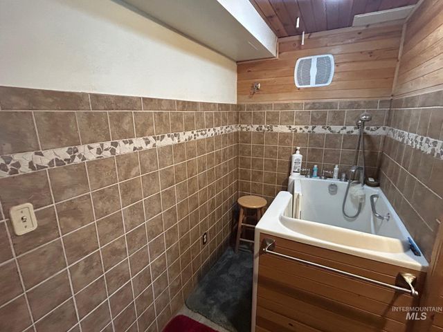 3430 Meadowlark Drive, Lewiston, ID 83501