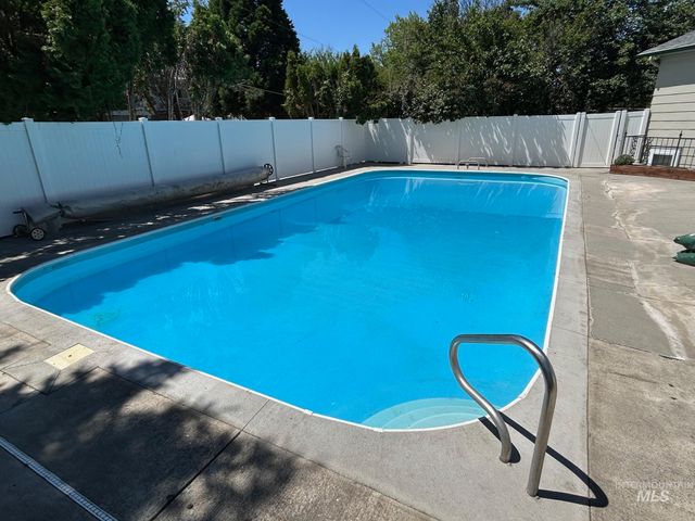3430 Meadowlark Drive, Lewiston, ID 83501