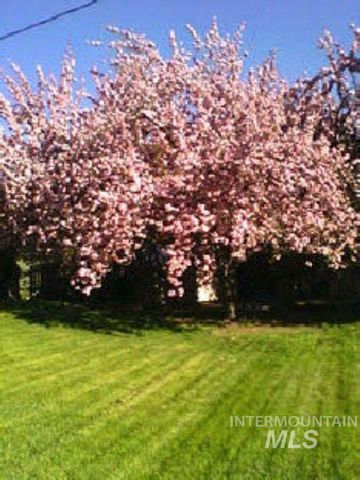 3430 Meadowlark Drive, Lewiston, ID 83501