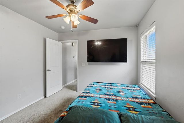9217 Shady Grove Road, Moore, OK 73160
