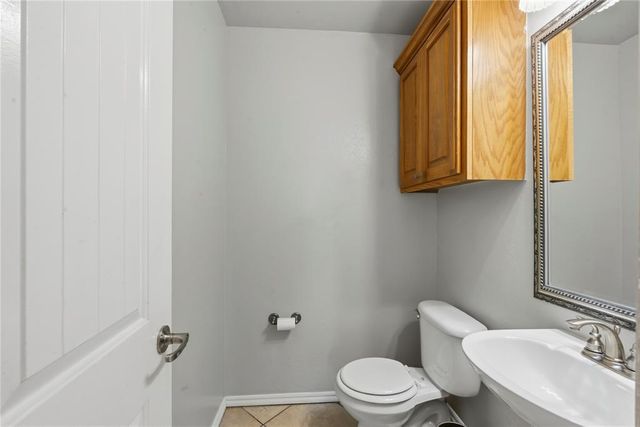 9217 Shady Grove Road, Moore, OK 73160