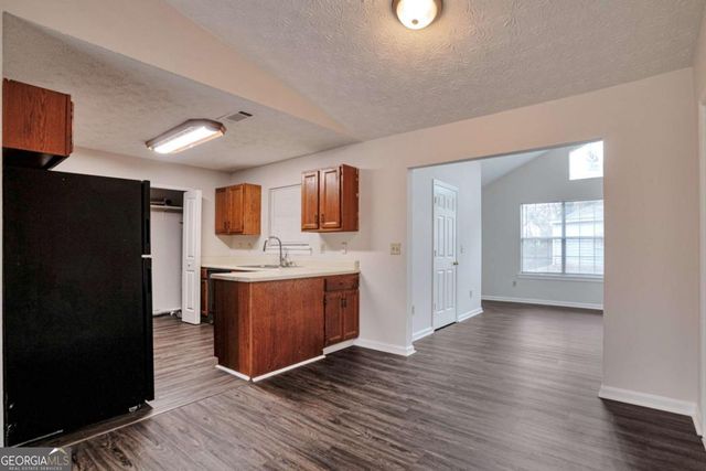 4342 Wrexham Court, Snellville, GA 30039