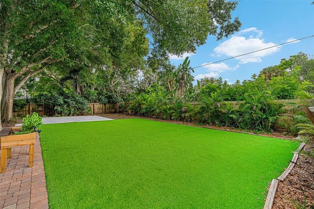2410 VALENCIA DRIVE, Sarasota, FL 34239