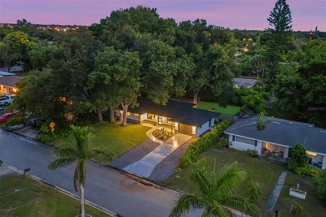 2410 VALENCIA DRIVE, Sarasota, FL 34239
