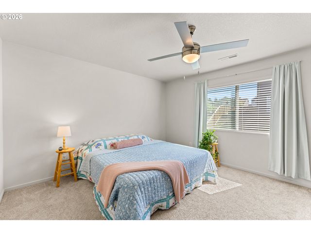 2212 S CHUKAR Dr, Ridgefield, WA 98642