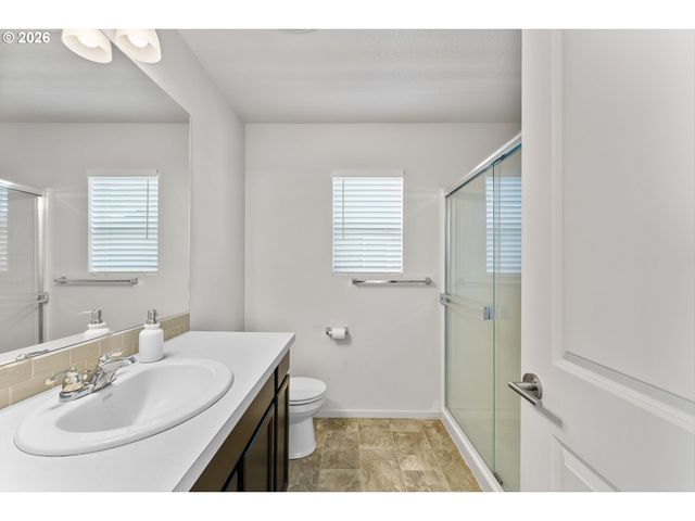 2212 S CHUKAR Dr, Ridgefield, WA 98642