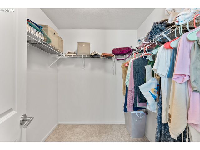 2212 S CHUKAR Dr, Ridgefield, WA 98642