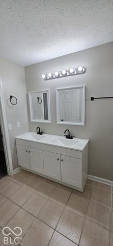 4950 Potomac Square Way 4, Indianapolis, IN 46268