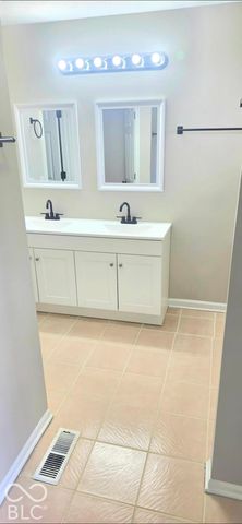 4950 Potomac Square Way 4, Indianapolis, IN 46268