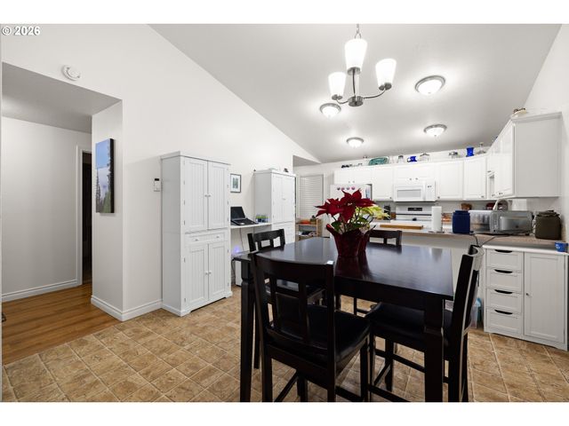 12380 Sw WALNUT St, Portland, OR 97223