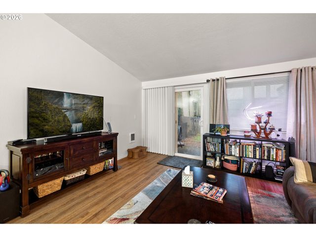 12380 Sw WALNUT St, Portland, OR 97223