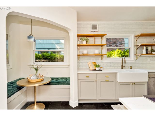6343 N MICHIGAN Ave, Portland, OR 97217