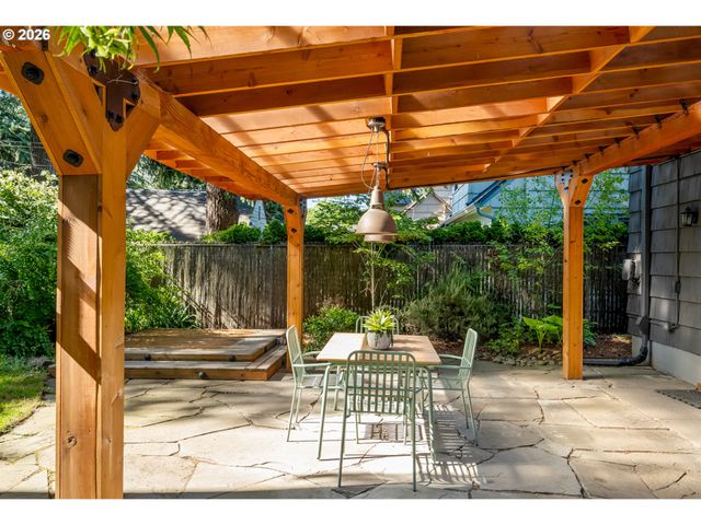 6343 N MICHIGAN Ave, Portland, OR 97217