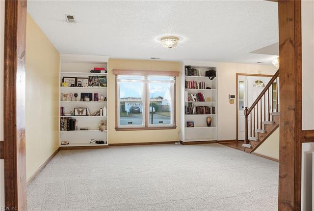 2116 Beaver Pond CT, Virginia Beach, VA 23464