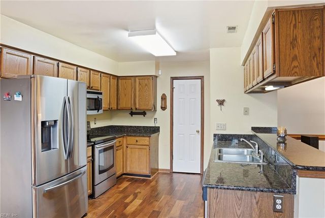 2116 Beaver Pond CT, Virginia Beach, VA 23464