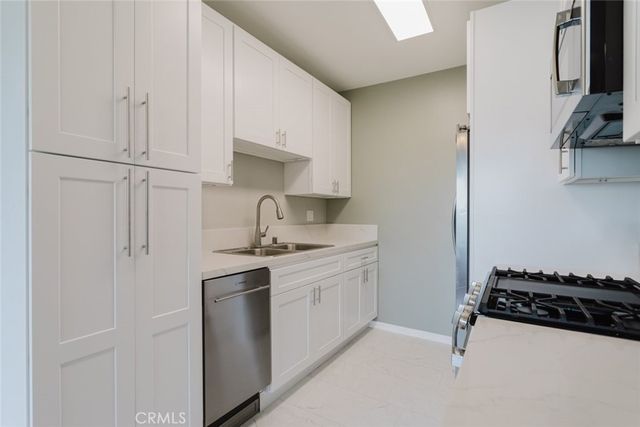 2203 N Verdugo Road 5, Glendale, CA 91208