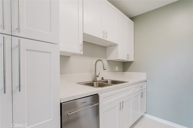 2203 N Verdugo Road 5, Glendale, CA 91208