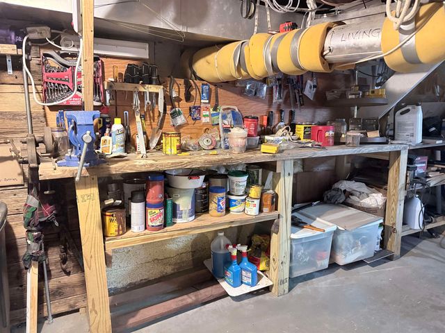 35 Andover Street, Ludlow, VT 05149