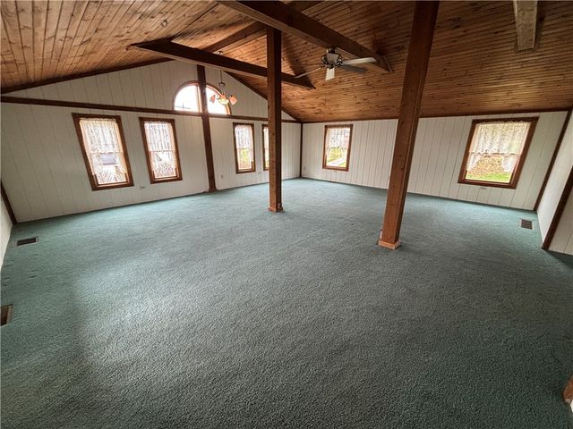 235 Main St, Connoquenessing Boro, PA 16033