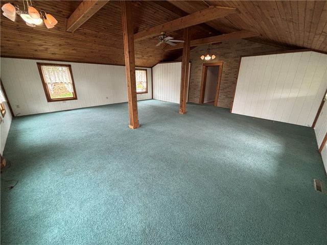 235 Main St, Connoquenessing Boro, PA 16033