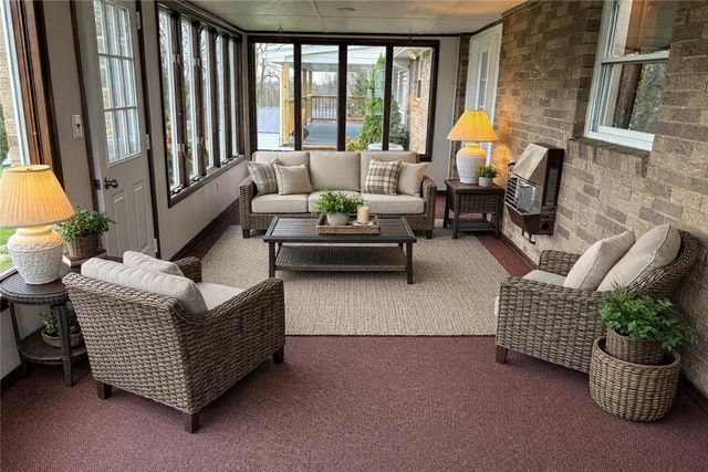 235 Main St, Connoquenessing Boro, PA 16033