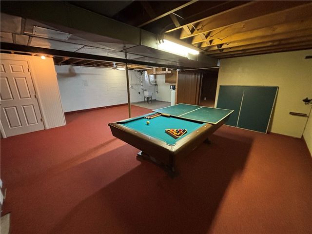 235 Main St, Connoquenessing Boro, PA 16033