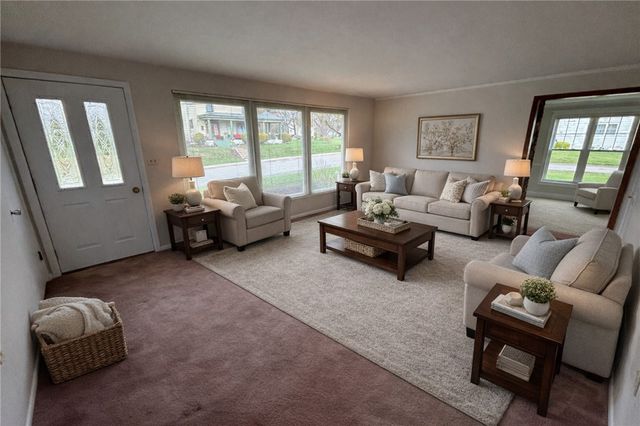 235 Main St, Connoquenessing Boro, PA 16033