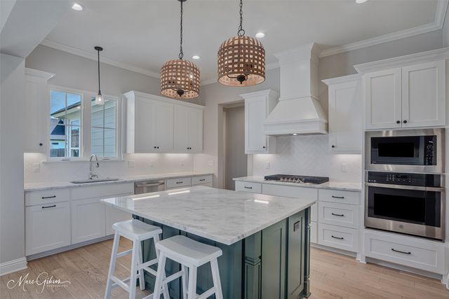 9826 Canebrake Lane, Shreveport, LA 71106