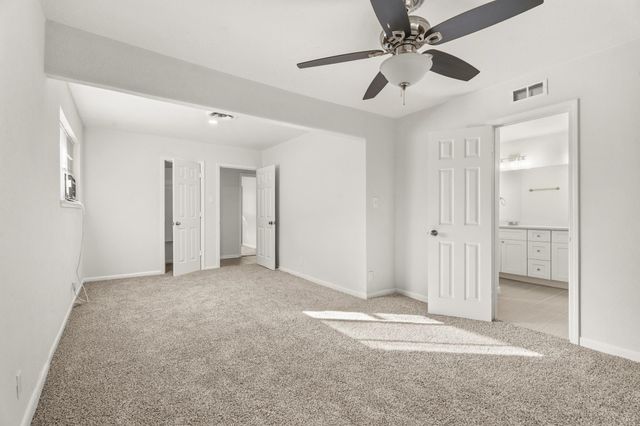 2808 28th Avenue N, Texas City, TX 77590