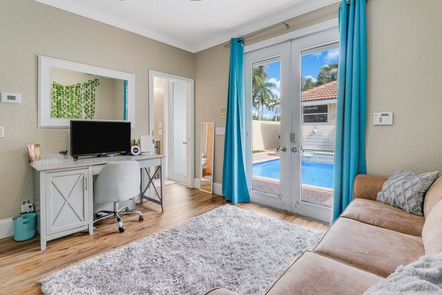 6995 Cypress Cove Circle, Jupiter, FL 33458