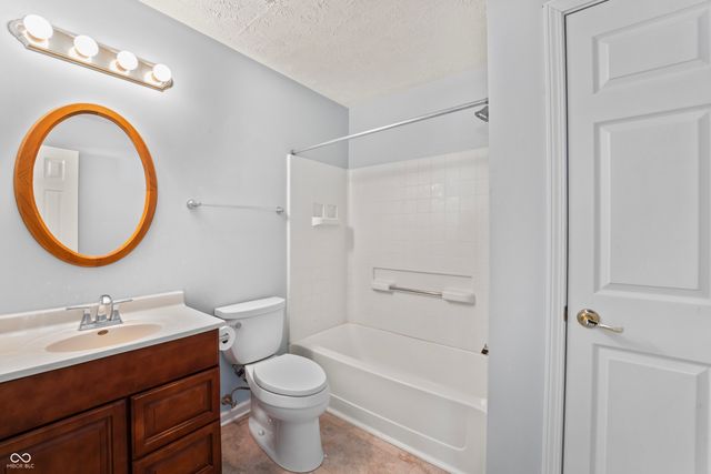 8405 Anderson Circle, Avon, IN 46123