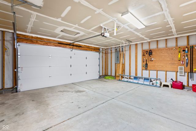 8405 Anderson Circle, Avon, IN 46123