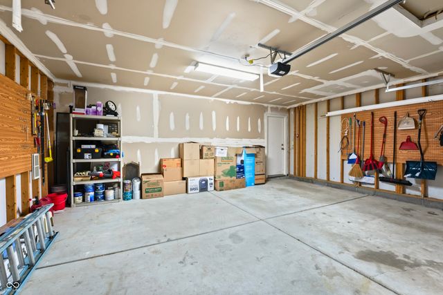 8405 Anderson Circle, Avon, IN 46123