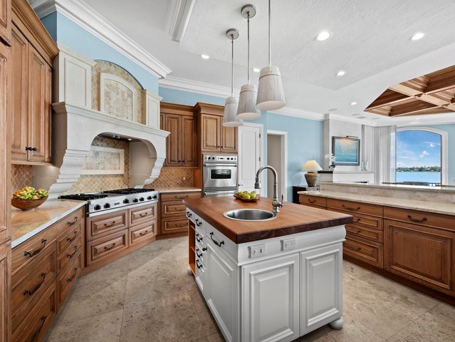 1280 HIDDEN HARBOR WAY, Sarasota, FL 34242