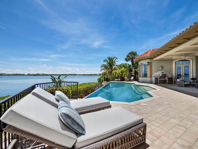 1280 HIDDEN HARBOR WAY, Sarasota, FL 34242