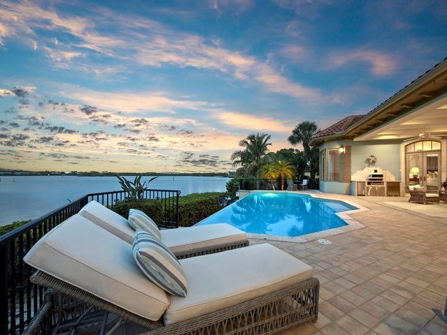 1280 HIDDEN HARBOR WAY, Sarasota, FL 34242